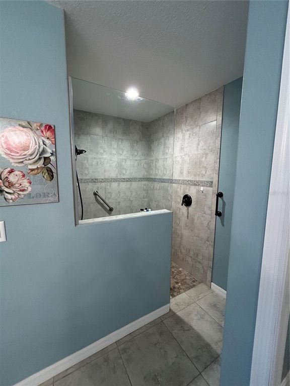 Image 9 of property listing at 108 BERYL DRIVE, Rotonda West, FL 33947