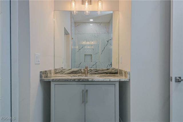 19 NW 14th PL, Cape Coral, FL 33993