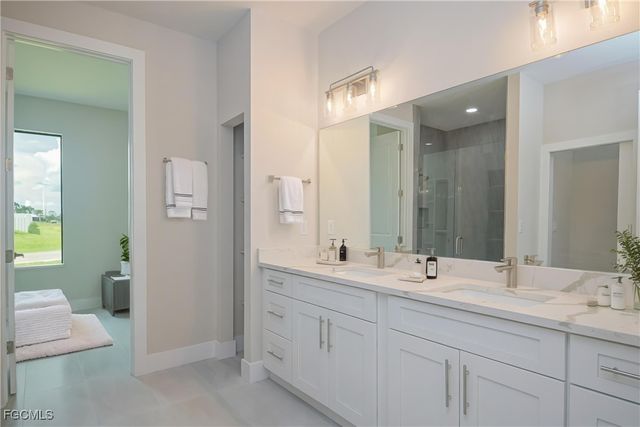 19 NW 14th PL, Cape Coral, FL 33993