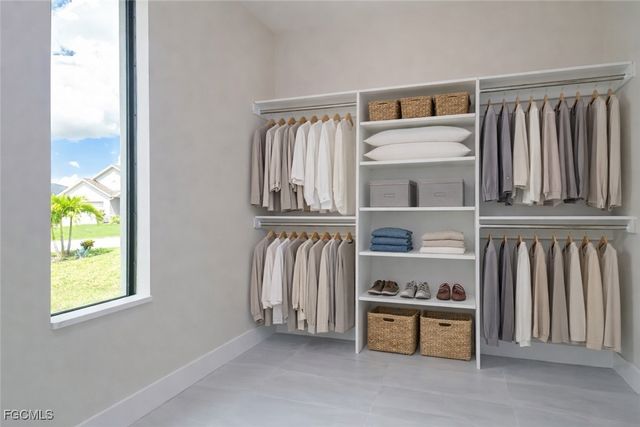 19 NW 14th PL, Cape Coral, FL 33993