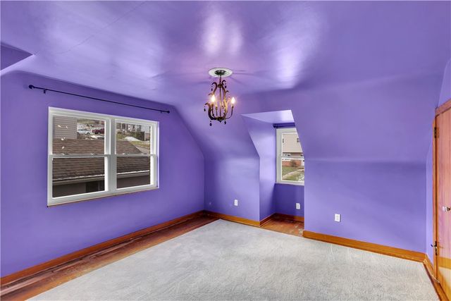 114 S 8th St, Youngwood, PA 15697