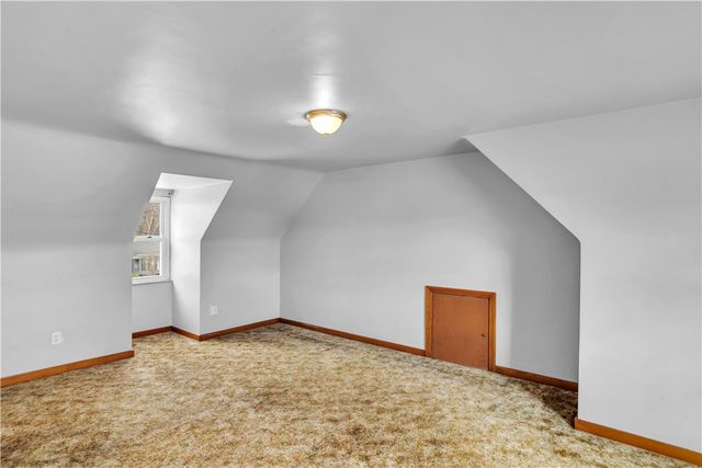 114 S 8th St, Youngwood, PA 15697