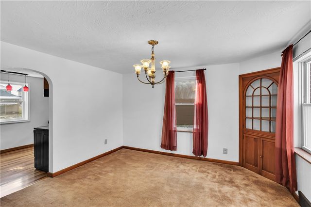 114 S 8th St, Youngwood, PA 15697