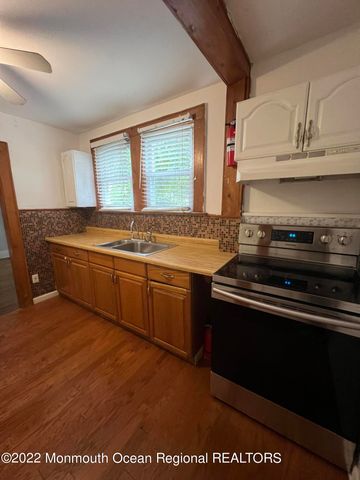 432 Harnell Avenue, Oakhurst, NJ 07755