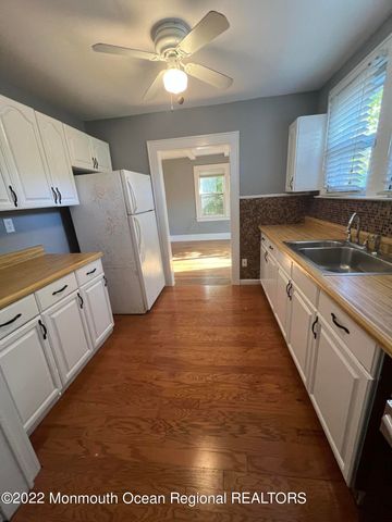 432 Harnell Avenue, Oakhurst, NJ 07755