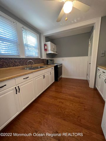 432 Harnell Avenue, Oakhurst, NJ 07755