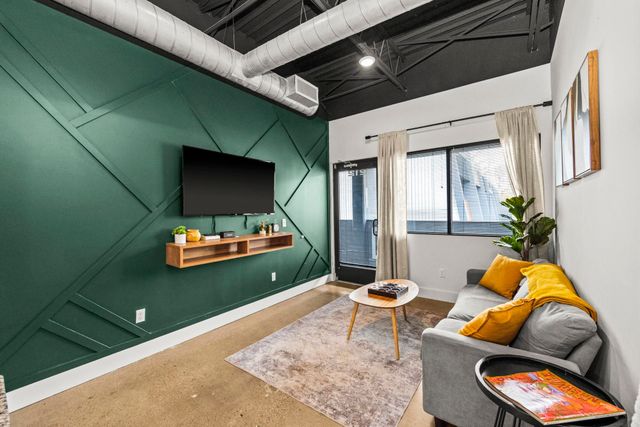 295 Plus Park Blvd Unit 212, Nashville, TN 37217