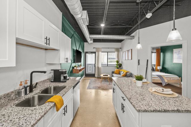 295 Plus Park Blvd Unit 212, Nashville, TN 37217