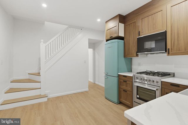 3033 BARCLAY ST, Baltimore, MD 21218