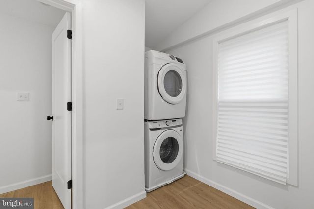 3033 BARCLAY ST, Baltimore, MD 21218