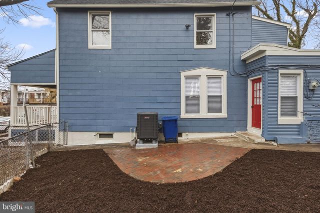 3033 BARCLAY ST, Baltimore, MD 21218