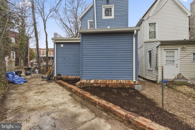 3033 BARCLAY ST, Baltimore, MD 21218