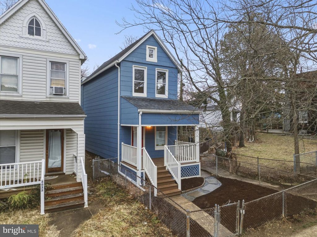 3033 BARCLAY ST, Baltimore, MD 21218