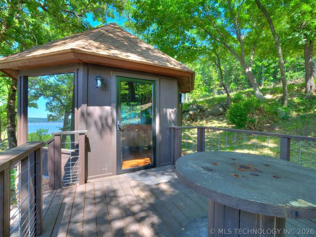 178 N BK 1900 Road, Eufaula, OK 74432