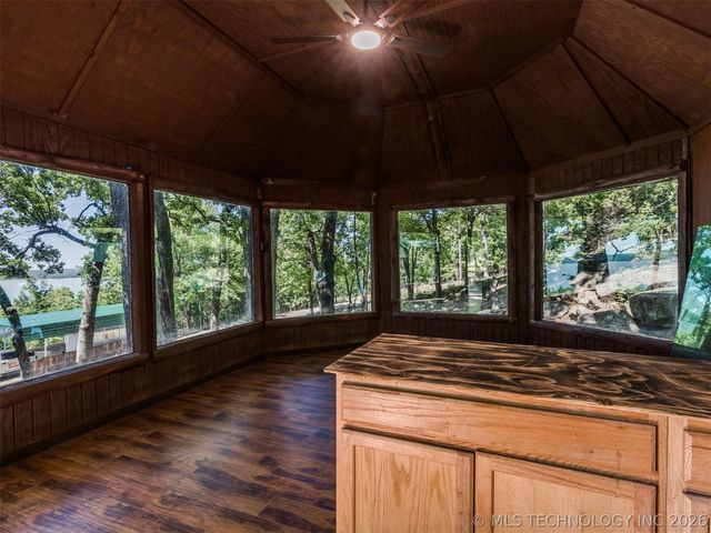 178 N BK 1900 Road, Eufaula, OK 74432