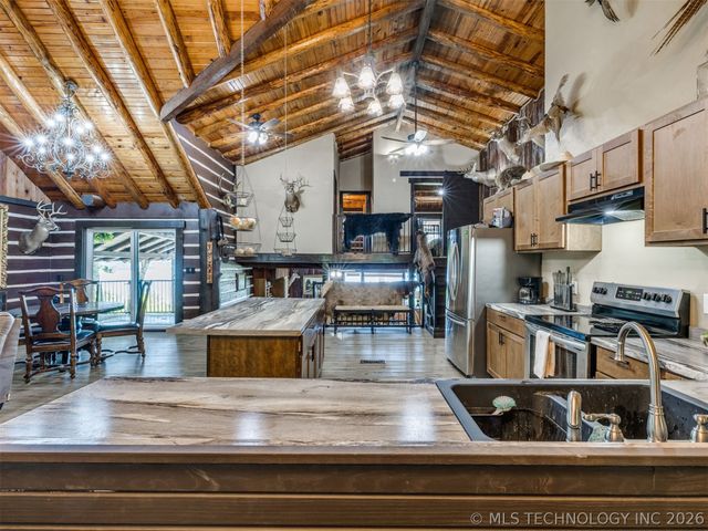 178 N BK 1900 Road, Eufaula, OK 74432