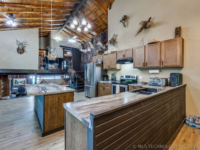 178 N BK 1900 Road, Eufaula, OK 74432