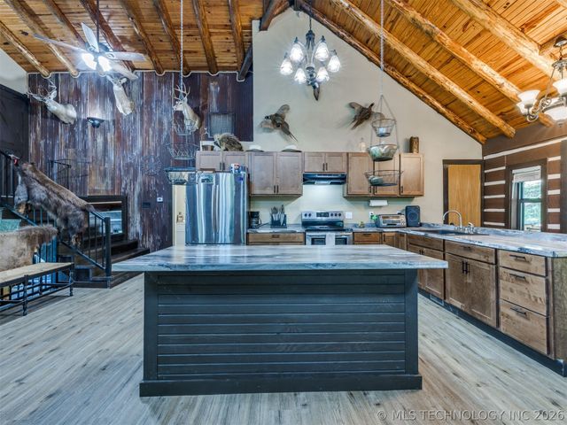 178 N BK 1900 Road, Eufaula, OK 74432