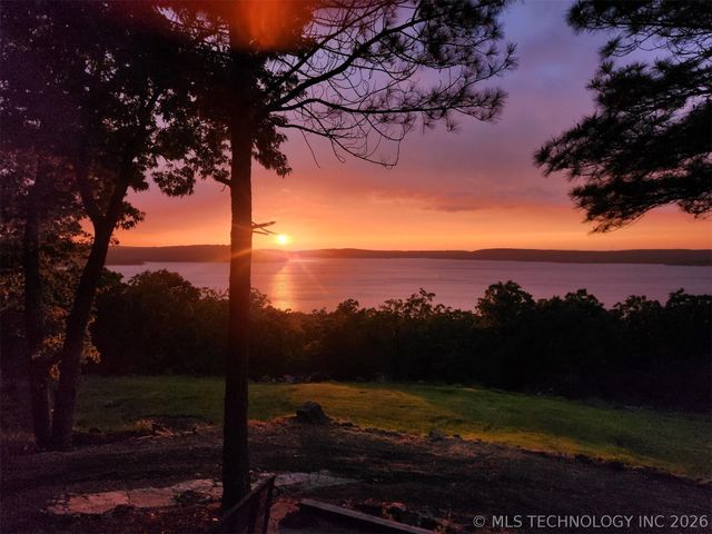 178 N BK 1900 Road, Eufaula, OK 74432