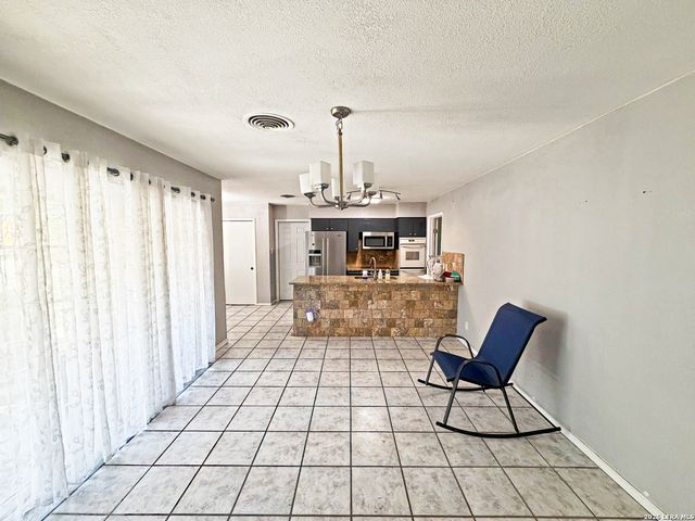 4230 Havenview, San Antonio, TX 78228