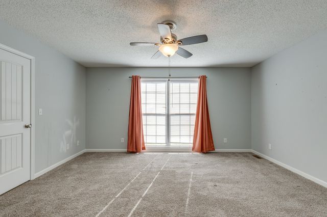 113 Hollywood Hills Dr, Columbia, TN 38401