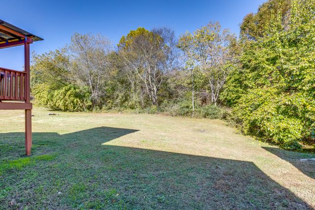 113 Hollywood Hills Dr, Columbia, TN 38401