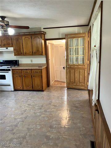 1517 W Garfield Road, Columbiana, OH 44408
