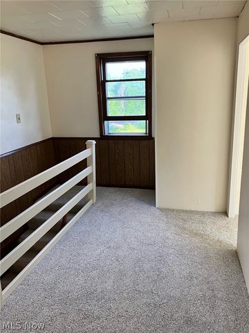 1517 W Garfield Road, Columbiana, OH 44408