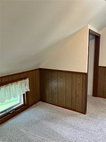 1517 W Garfield Road, Columbiana, OH 44408