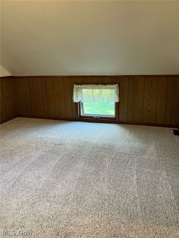 1517 W Garfield Road, Columbiana, OH 44408