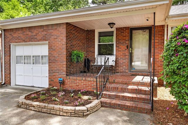 133 Mann DR, Chesapeake, VA 23322