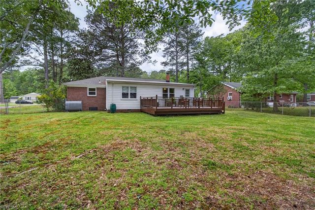 133 Mann DR, Chesapeake, VA 23322