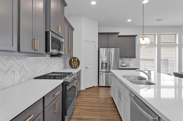 549 Cedar Harbor Court, Conroe, TX 77304