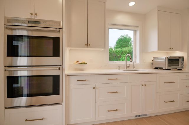 5721 94th Avenue N, Loretto, MN 55357