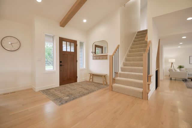 5721 94th Avenue N, Loretto, MN 55357