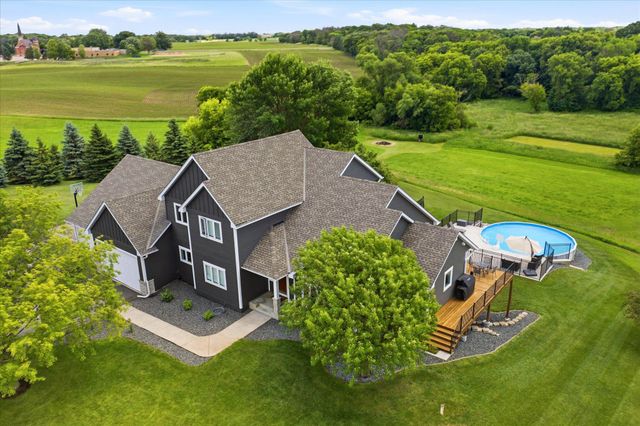 5721 94th Avenue N, Loretto, MN 55357