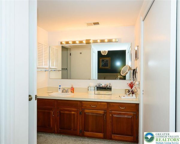 104 Brynwood Drive, Easton, PA 18045