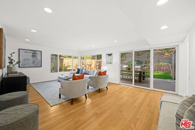 1424 Avenida De Cortez, Pacific Palisades (los Angeles), CA 90272
