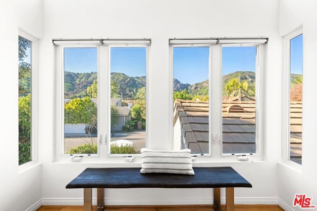 1424 Avenida De Cortez, Pacific Palisades (los Angeles), CA 90272