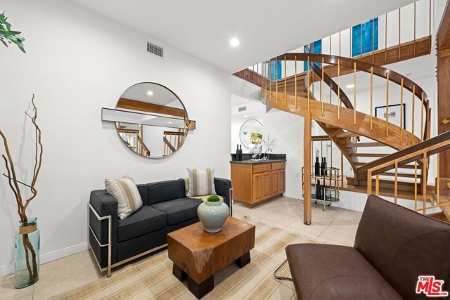 1424 Avenida De Cortez, Pacific Palisades (los Angeles), CA 90272