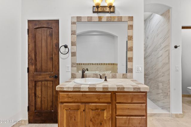 5580 E 10TH Avenue, Apache Junction, AZ 85119