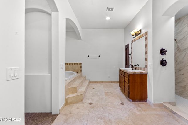 5580 E 10TH Avenue, Apache Junction, AZ 85119