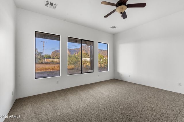 5580 E 10TH Avenue, Apache Junction, AZ 85119