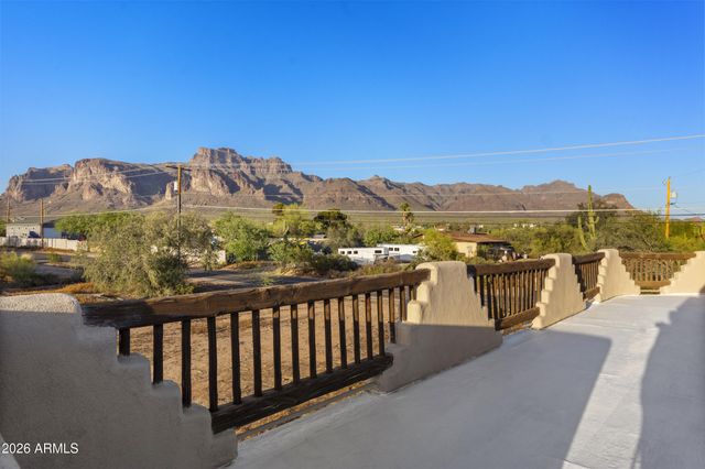 5580 E 10TH Avenue, Apache Junction, AZ 85119