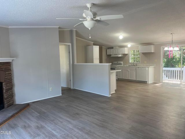 121 Ash Street, Coats, NC 27521