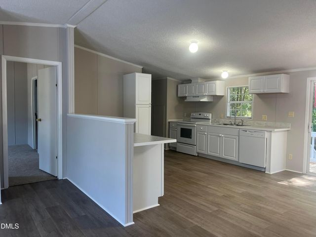 121 Ash Street, Coats, NC 27521