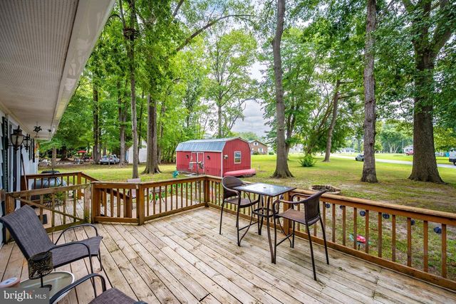 100 BARBARA AVE, Hebron, MD 21830