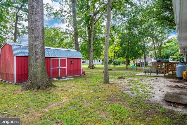 100 BARBARA AVE, Hebron, MD 21830