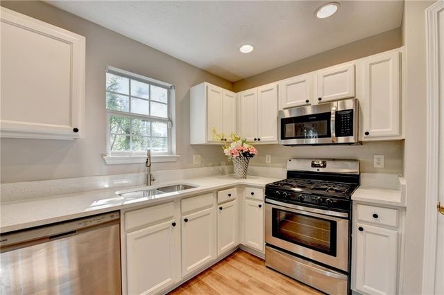 240 Springbottom Court, Lawrenceville, GA 30046