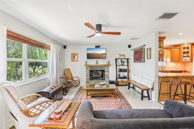 8083 BAYHAVEN DRIVE, Seminole, FL 33776